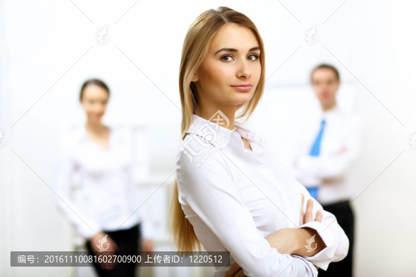 辦公室里的一位女商人的肖像