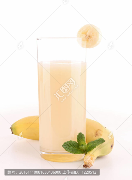 孤立的香蕉汁