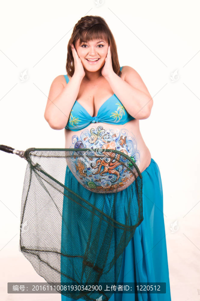 孕婦身上帶著海上生活藝術(shù)