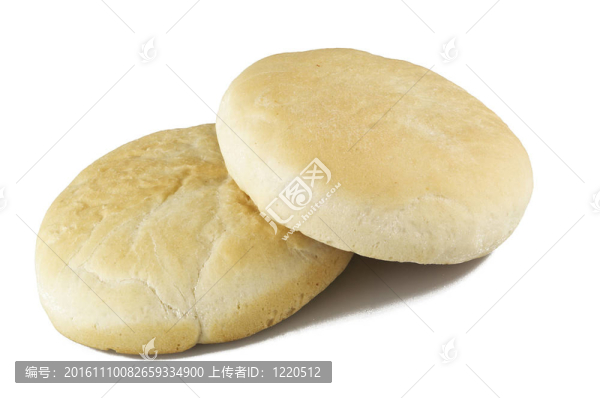 白色背景的阿拉伯面包