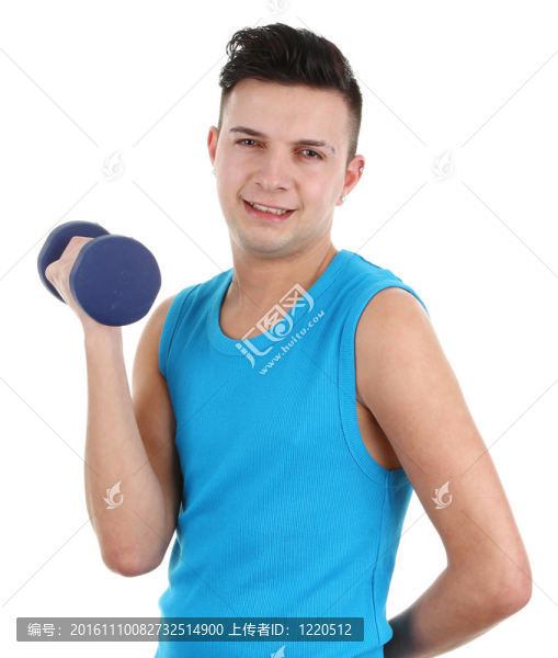 男人用啞鈴