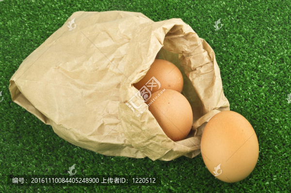 袋子里有許多雞蛋