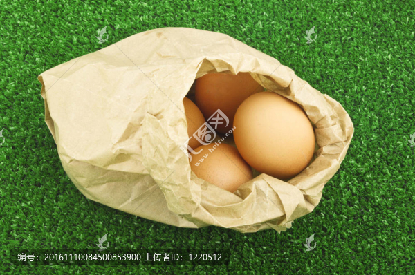 袋子里有許多雞蛋-匯圖網(wǎng) www.fosd68.com 袋子里有許多雞蛋