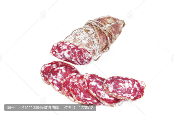 意大利臘腸切片上的白色
