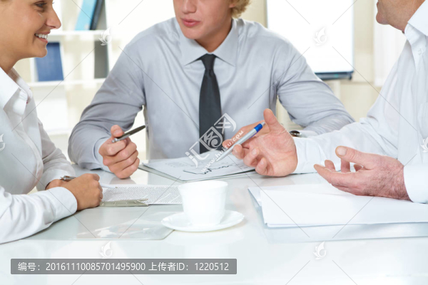 在討論