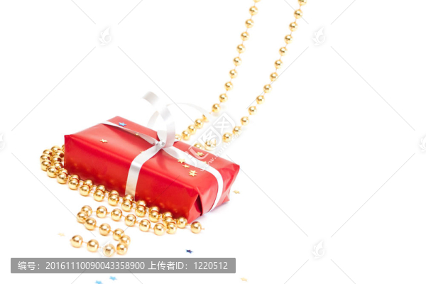 紅色禮品盒。
