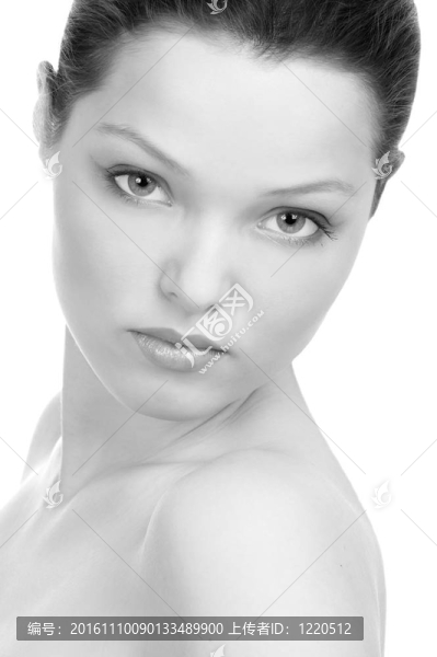年輕的女人-匯圖網(wǎng) www.fosd68.com 年輕的女人