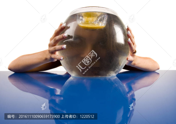 年輕的女孩-匯圖網(wǎng) www.fosd68.com 年輕的女孩