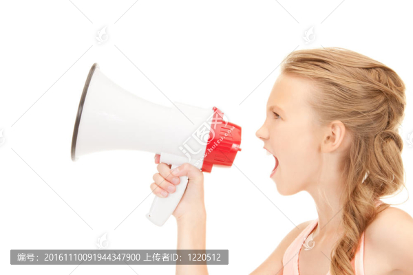女孩用擴音器