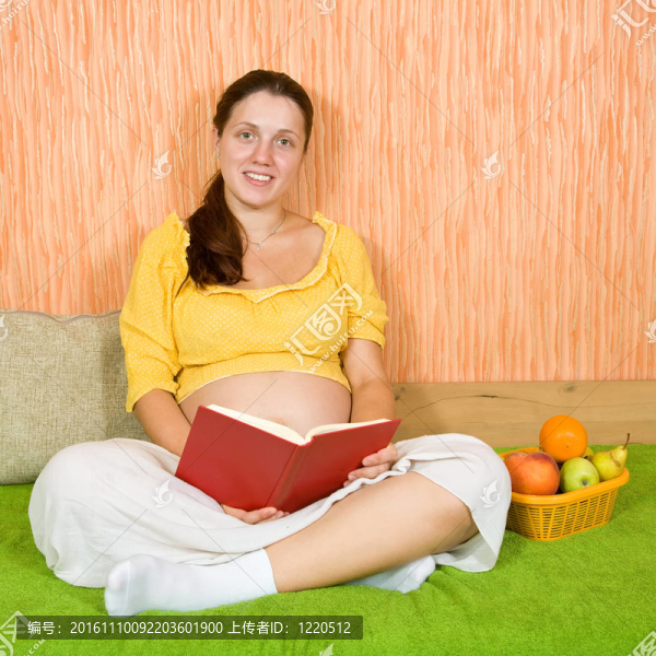 孕婦閱讀書