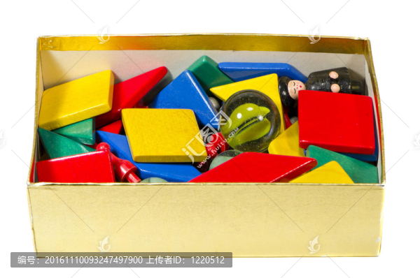 盒子里的各種玩具