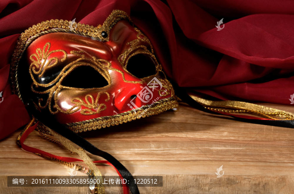 靜物與威尼斯狂歡節(jié)面具。
