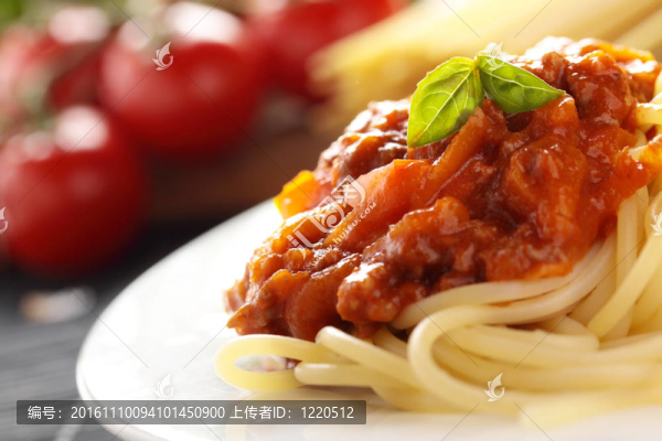 意大利面肉醬。