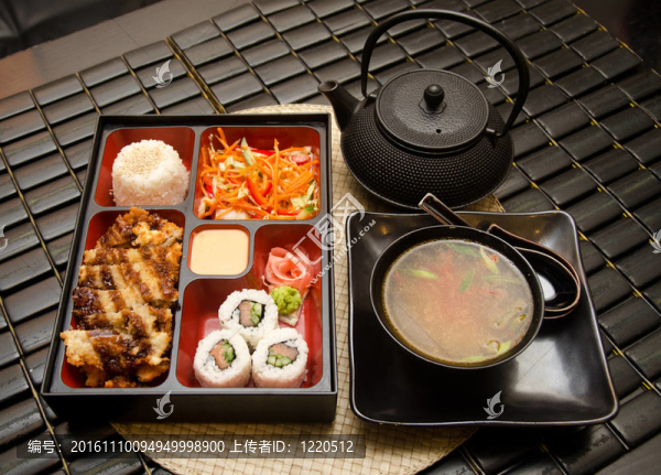 粟實(shí)的午餐