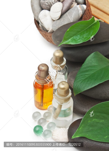 溫泉仍然生活孤立