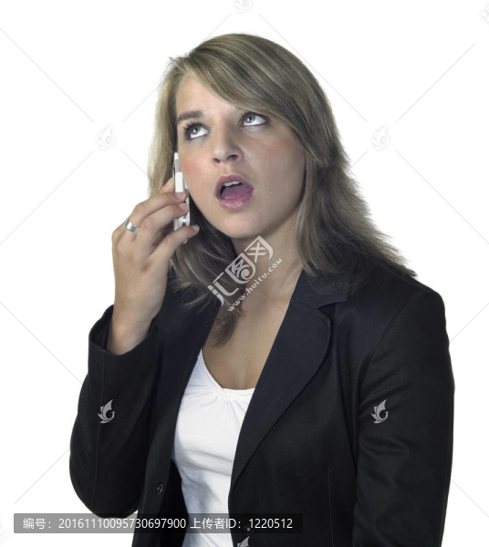 可愛的金發(fā)女孩在手機(jī)上交談