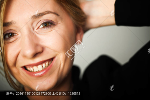 微笑的女人