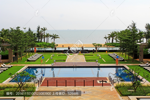 室外泳池