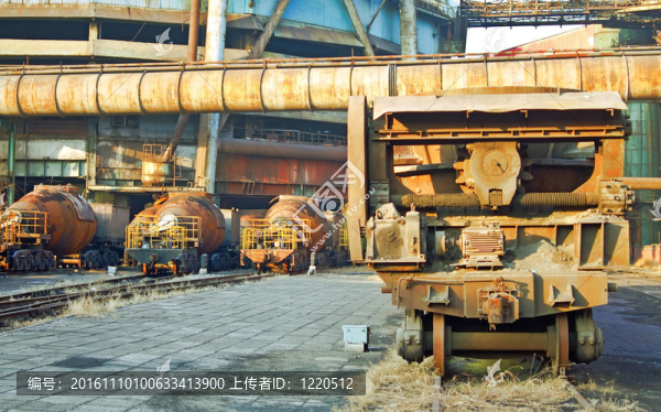 在工業(yè)廠房的貨物列車車廂和特寫景觀照片
