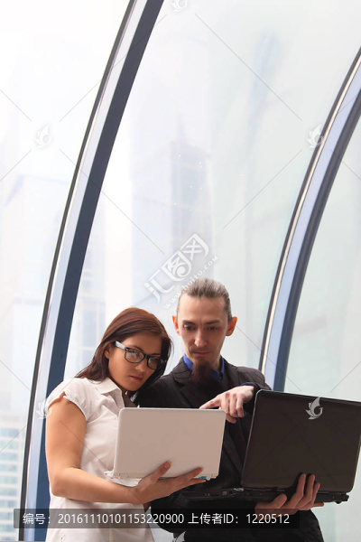 商業(yè)男人和女人