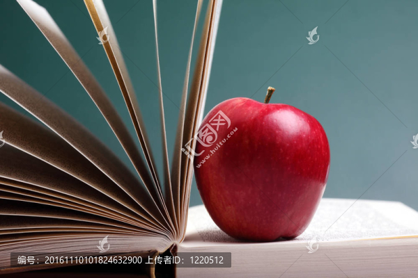 書和蘋果-匯圖網(wǎng) www.fosd68.com 書和蘋果