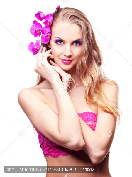 帶蘭花的女人