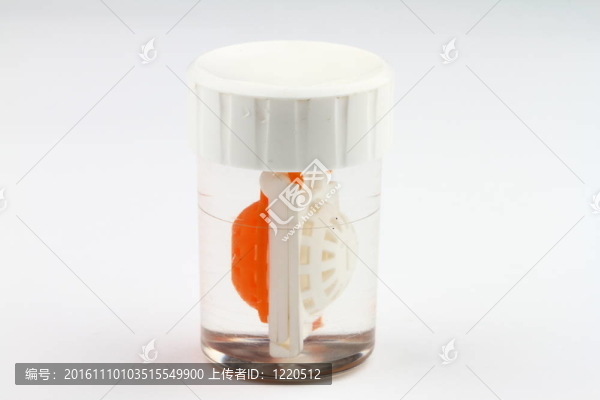隱形眼鏡的容器-匯圖網(wǎng) www.fosd68.com 隱形眼鏡的容器