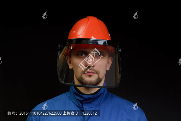 穿著工作服的工人