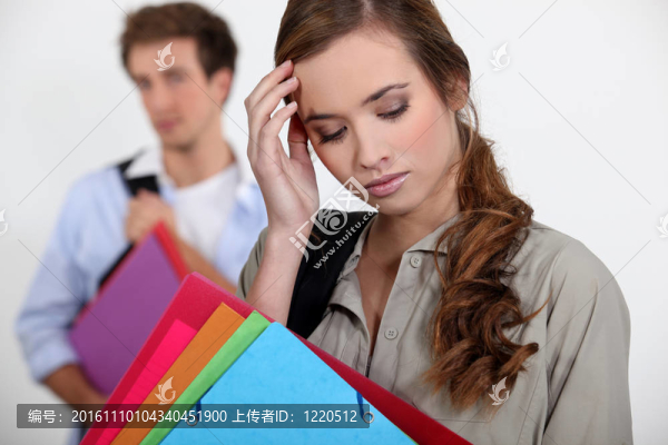 頭痛的學(xué)生