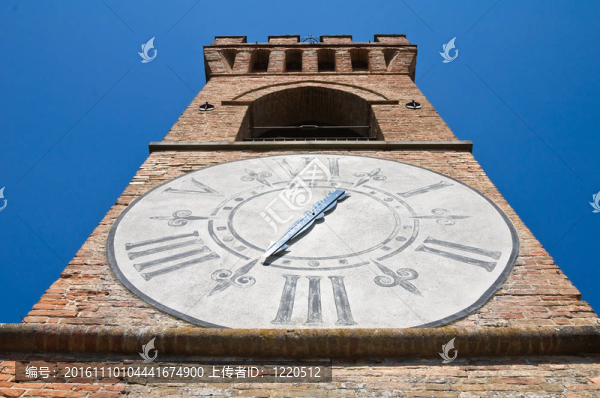 鐘塔。今年。Emilia,Romagna。意大利.
