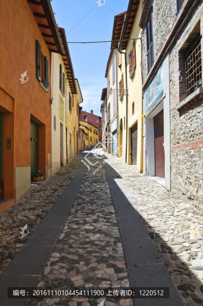 小巷。多扎。Emilia,Romagna。意大利.