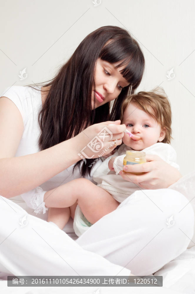 母親和嬰兒