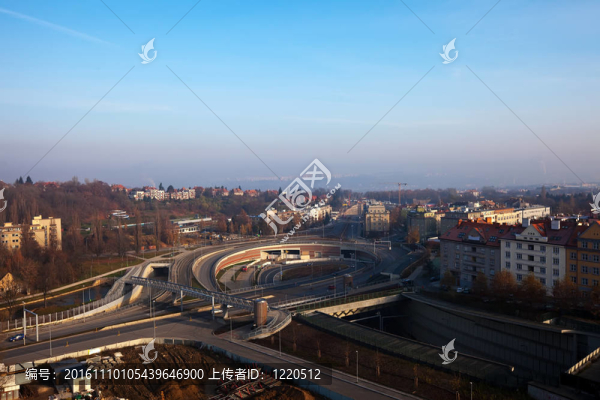 多級道路交匯處