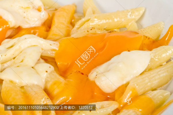 意大利通心粉和干酪；多藍；chamamber奶酪