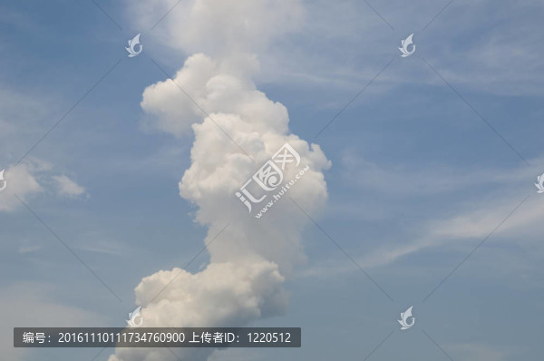 航天飛機發(fā)射后的天空