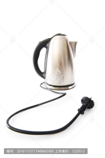 白色背景上閃閃發(fā)光的水壺