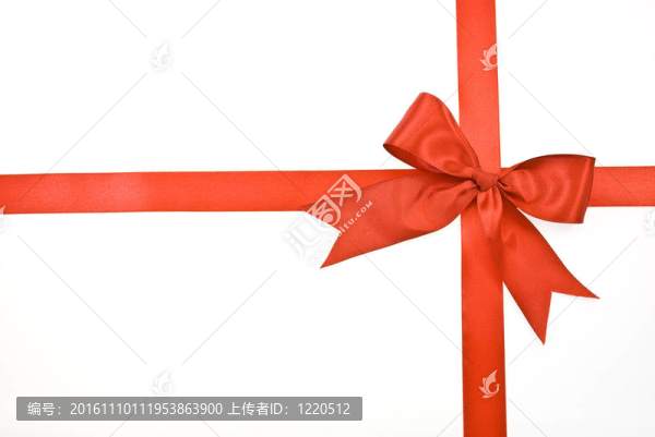 帶紅絲帶和蝴蝶結(jié)的禮品包裝