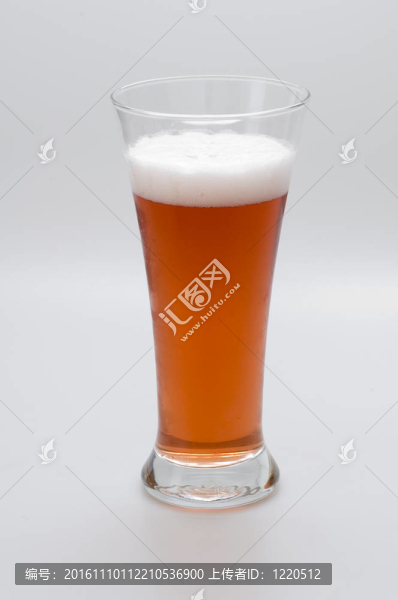 啤酒中的格拉斯
