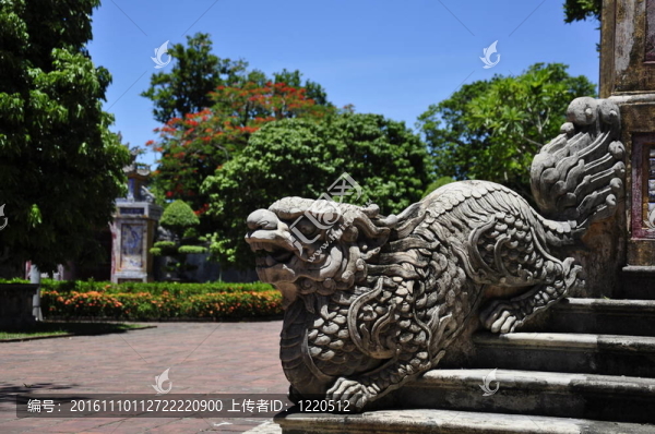 石雕龍圖