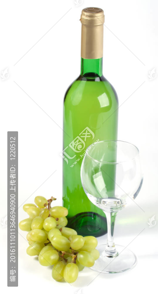 格拉斯；白葡萄酒瓶和葡萄