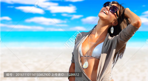 海灘上的女人