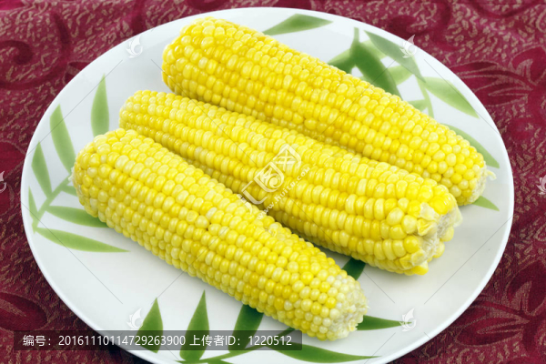 玉米棒子煮熟的奶油