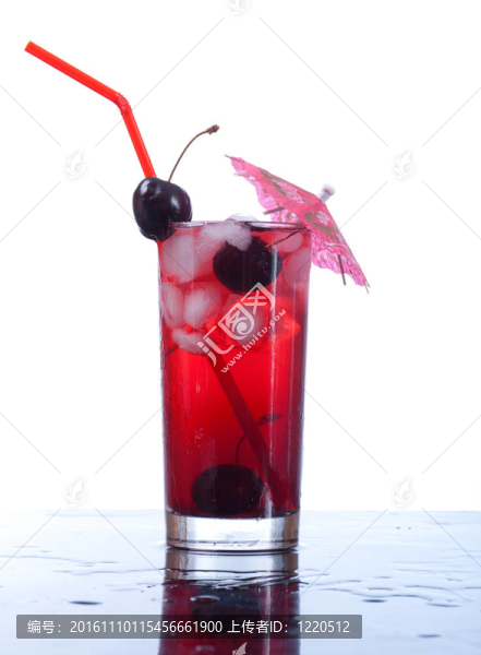 櫻桃特寫雞尾酒