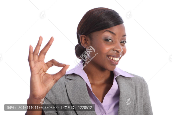 幸福的非洲裔婦女手語手語