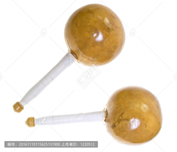 在白色的大沙球