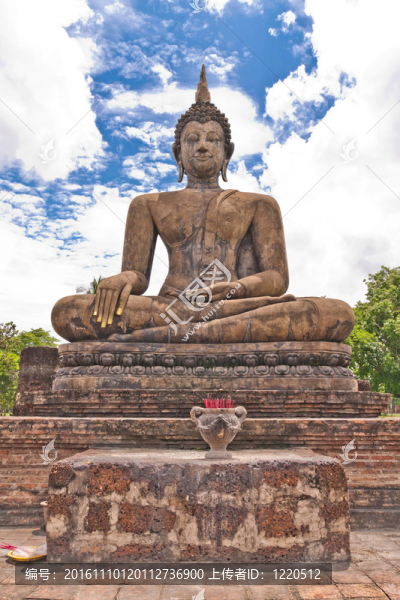 Ruin,Buddha雕像垂直