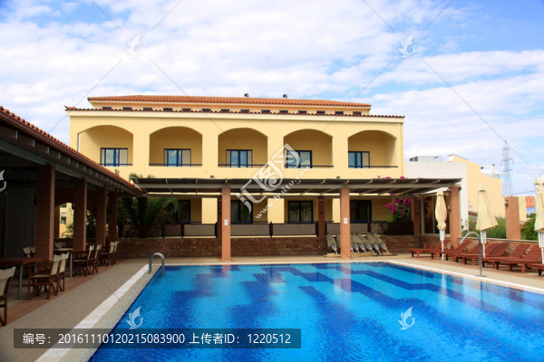 豪華的游泳池-匯圖網(wǎng) www.fosd68.com 豪華的游泳池