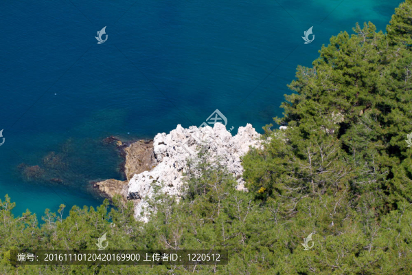 土耳其的巖石和地中海