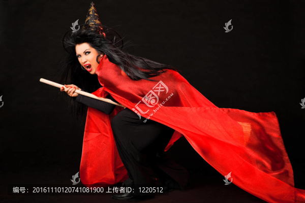 飛天尖叫女巫掃帚