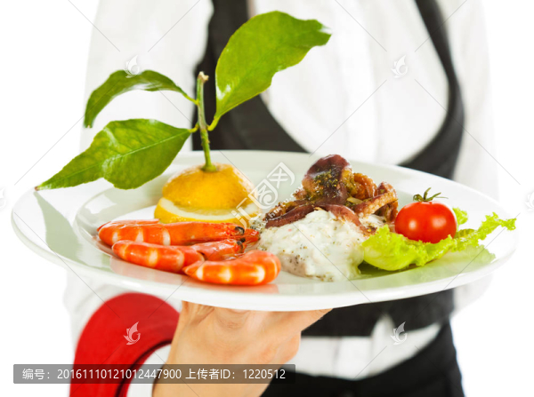 服務(wù)員海鮮沙拉